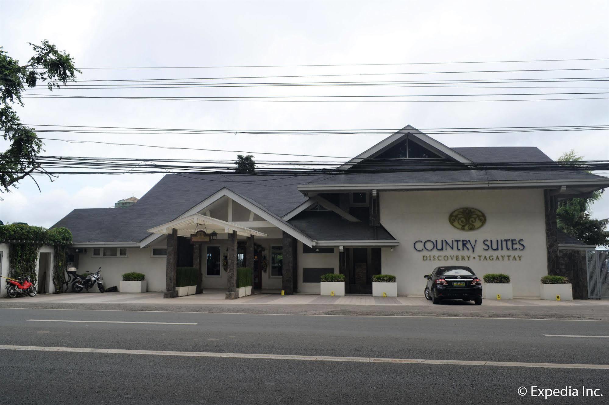 Discovery Country Suites Tagaytay City Exterior photo