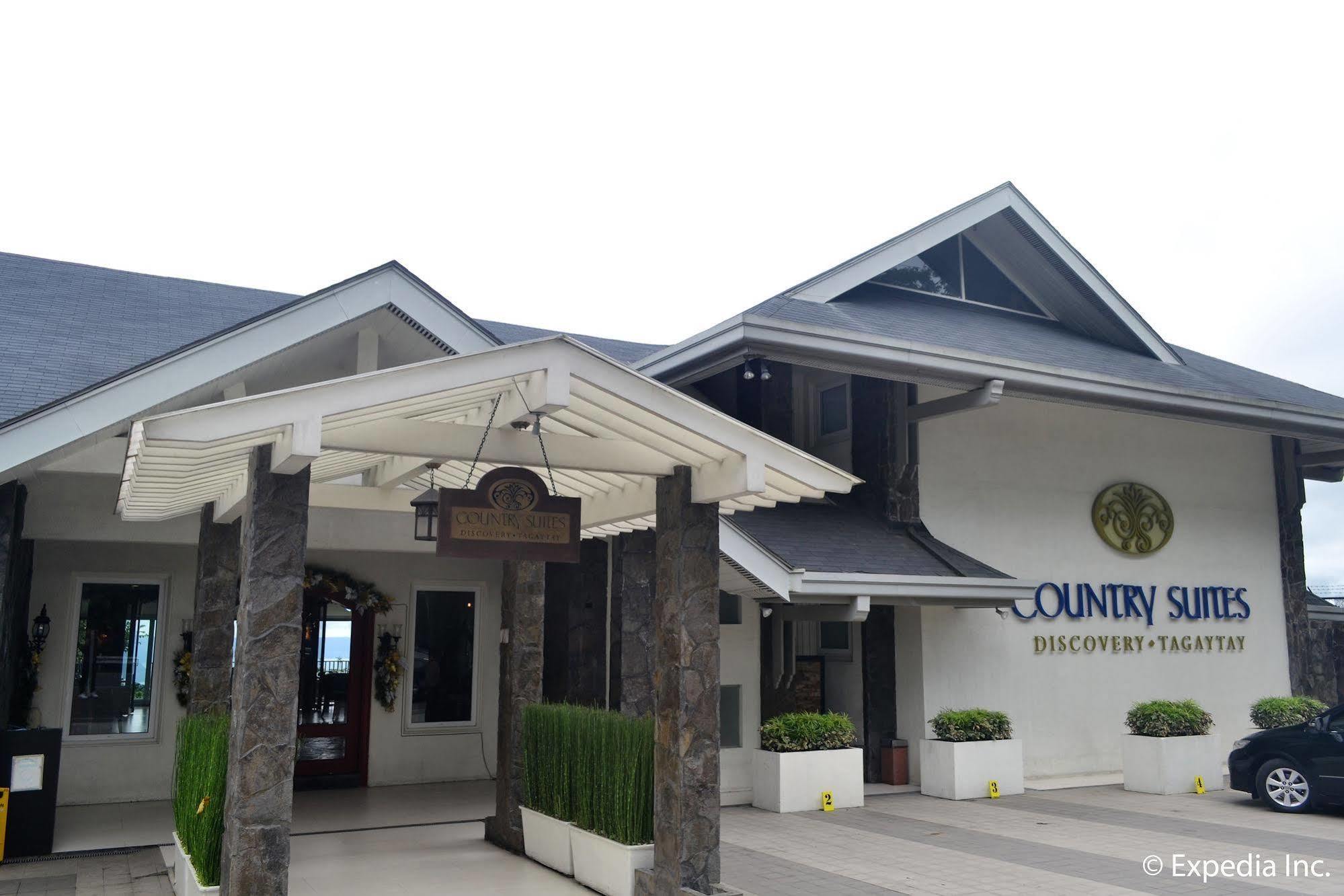 Discovery Country Suites Tagaytay City Exterior photo